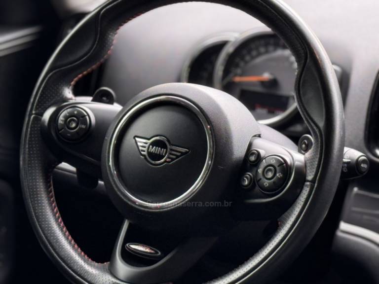 MINI - COUNTRYMAN - 2019/2020 - Vermelha - R$ 189.900,00