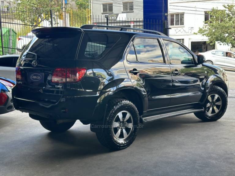 TOYOTA - HILUX SW4 - 2007/2007 - Preta - R$ 109.000,00