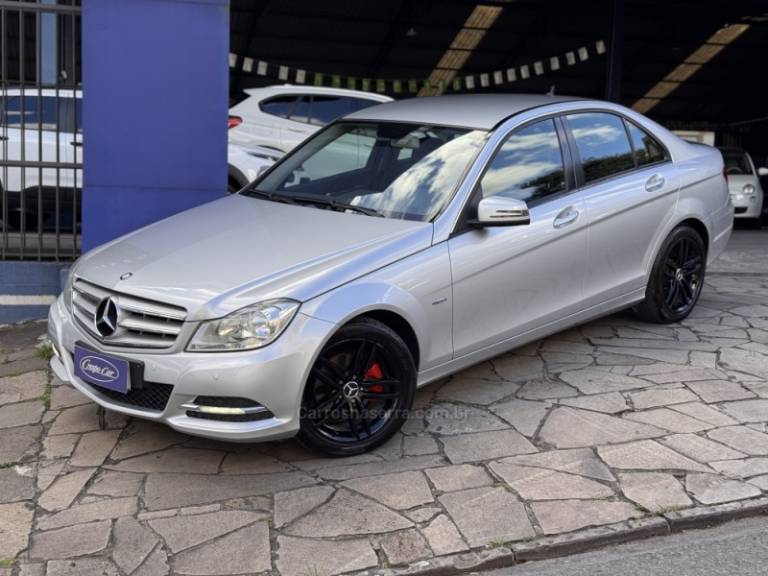 MERCEDES-BENZ - C 180 - 2012/2012 - Prata - R$ 67.000,00