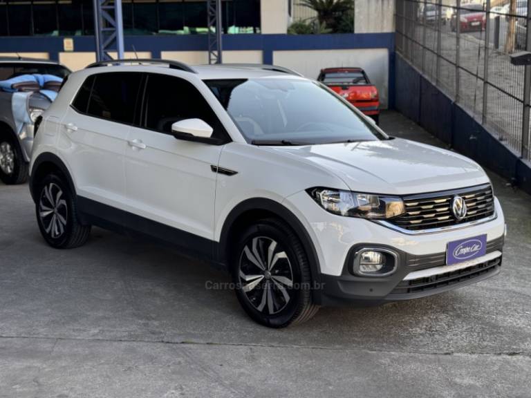 VOLKSWAGEN - T-CROSS - 2021/2021 - Branca - R$ 115.900,00