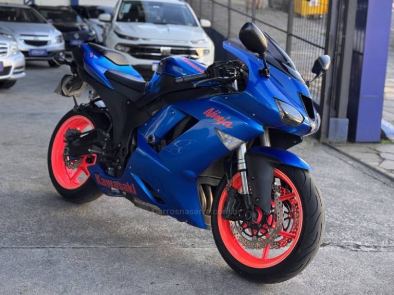 KAWASAKI - NINJA ZX-6R 600CC - 2008/2008 - Azul - R$ 36.900,00