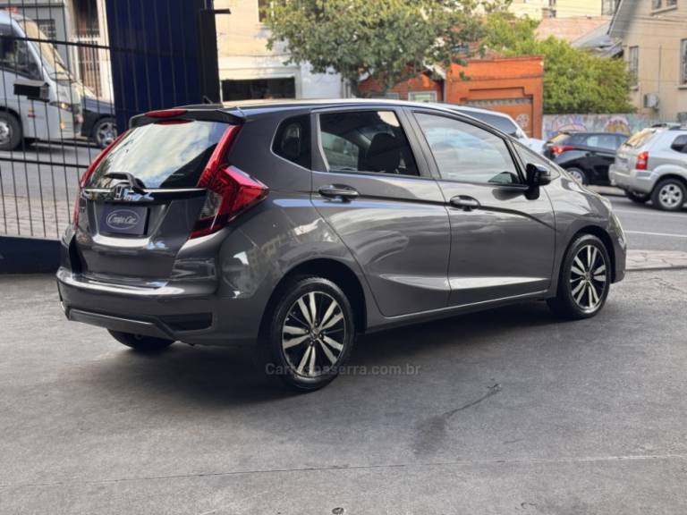 HONDA - FIT - 2019/2019 - Cinza - R$ 79.800,00