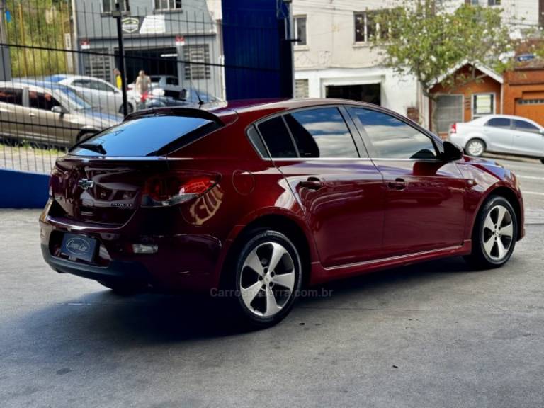 CHEVROLET - CRUZE - 2013/2013 - Vermelha - R$ 57.000,00