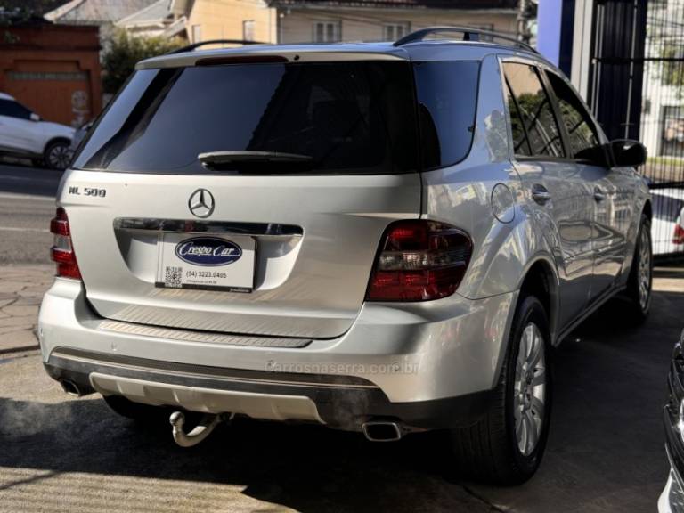 MERCEDES-BENZ - ML 500 - 2006/2005 - Prata - R$ 68.000,00