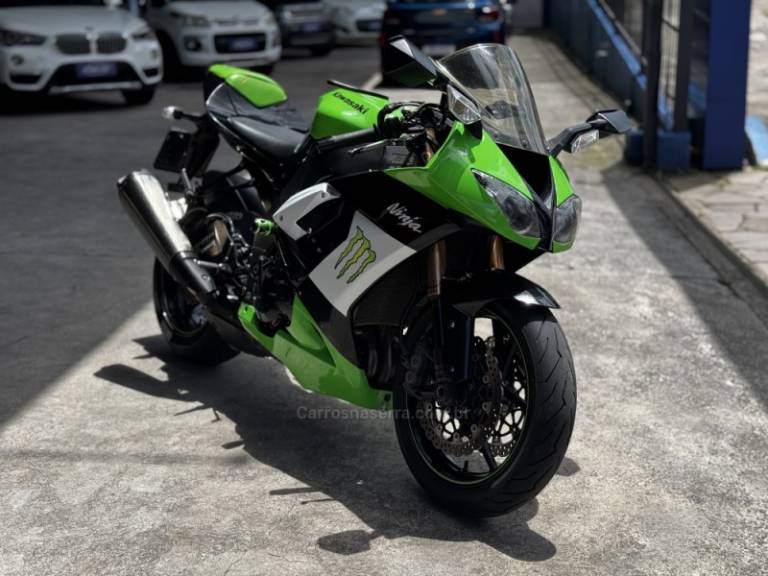 KAWASAKI - NINJA ZX-10R - 2009/2009 - Verde - R$ 36.500,00