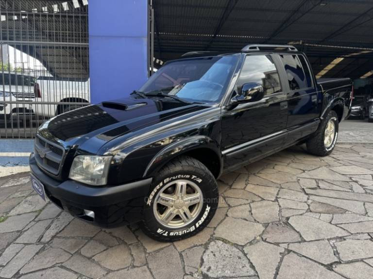 CHEVROLET - S10 - 2006/2006 - Preta - R$ 68.000,00