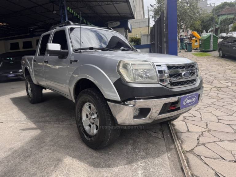 FORD - RANGER - 2010/2010 - Prata - R$ 75.000,00