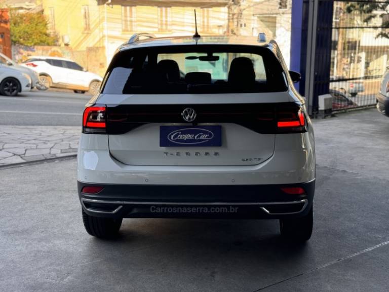 VOLKSWAGEN - T-CROSS - 2021/2021 - Branca - R$ 115.000,00