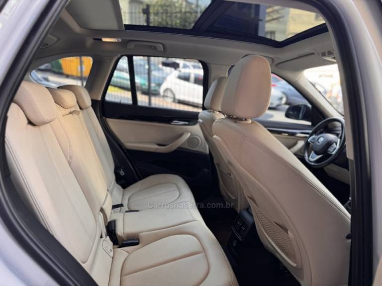 BMW - X1 - 2018/2018 - Branca - R$ 139.900,00