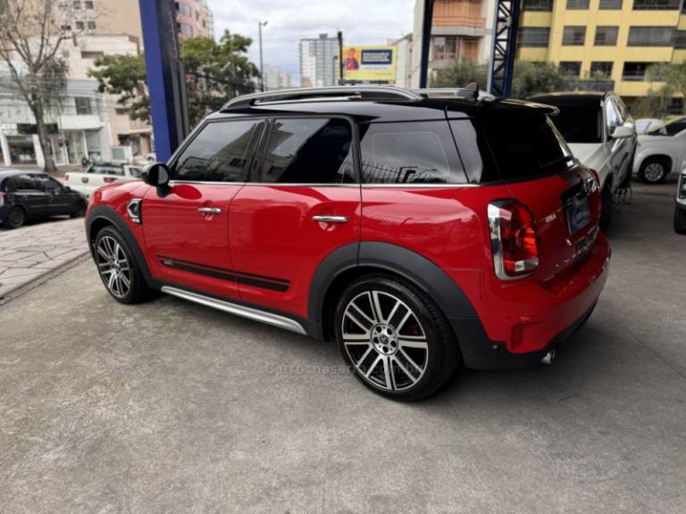 MINI - COUNTRYMAN - 2019/2020 - Vermelha - R$ 189.900,00