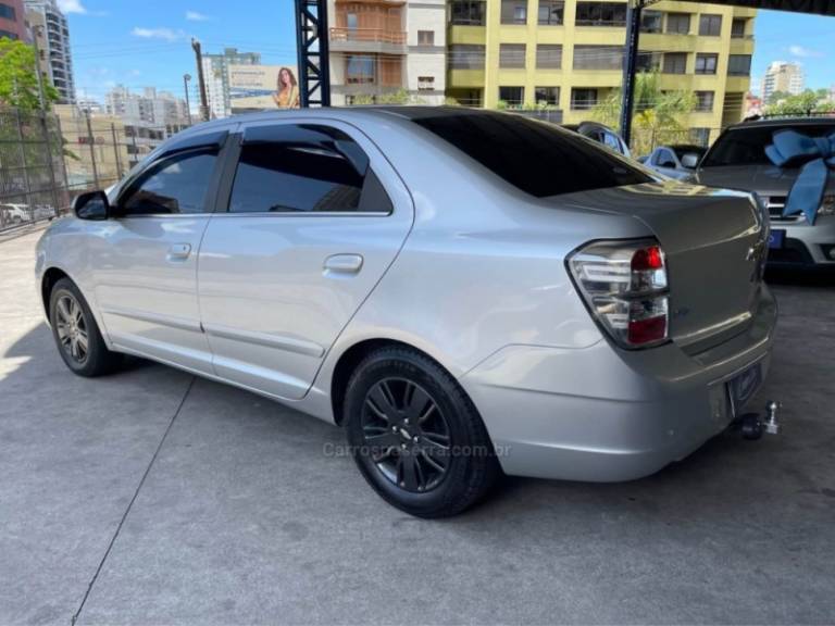 CHEVROLET - COBALT - 2015/2015 - Prata - R$ 45.900,00