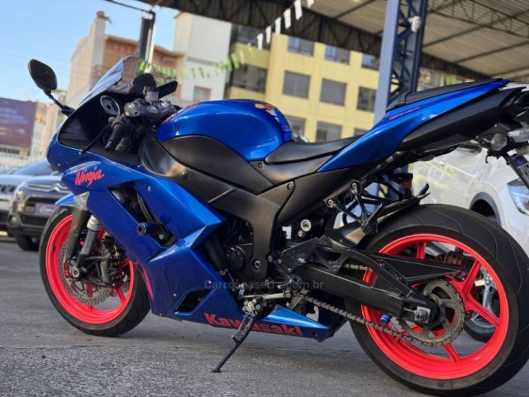 KAWASAKI - NINJA ZX-6R 600CC - 2008/2008 - Azul - R$ 36.900,00