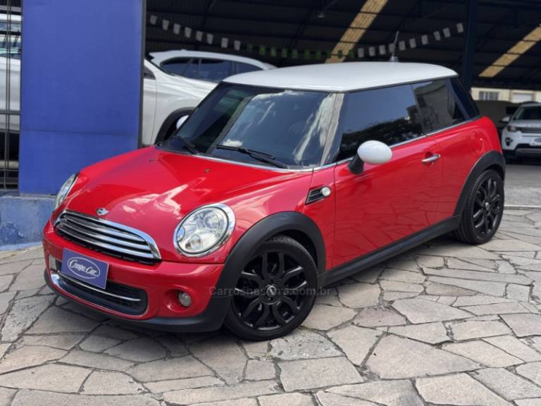 MINI - COOPER - 2011/2011 - Vermelha - R$ 66.900,00