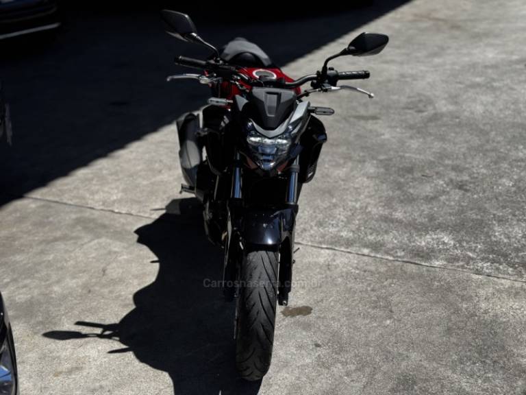 HONDA - CB 500F - 2020/2020 - Vermelha - R$ 38.500,00