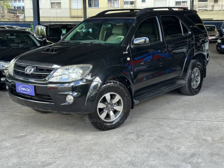 TOYOTA - HILUX SW4 - 2007/2007 - Preta - R$ 109.000,00