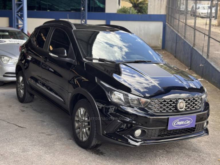 FIAT - ARGO - 2020/2020 - Preta - R$ 78.500,00