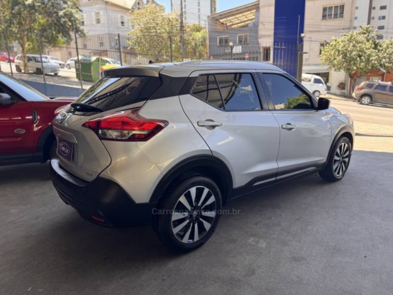 NISSAN - KICKS - 2020/2020 - Prata - R$ 88.900,00