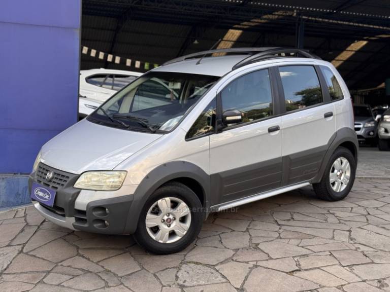 FIAT - IDEA - 2010/2010 - Prata - R$ 30.500,00