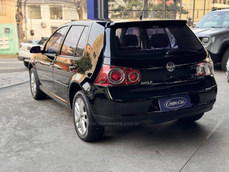 VOLKSWAGEN - GOLF - 2010/2010 - Preta - R$ 43.500,00