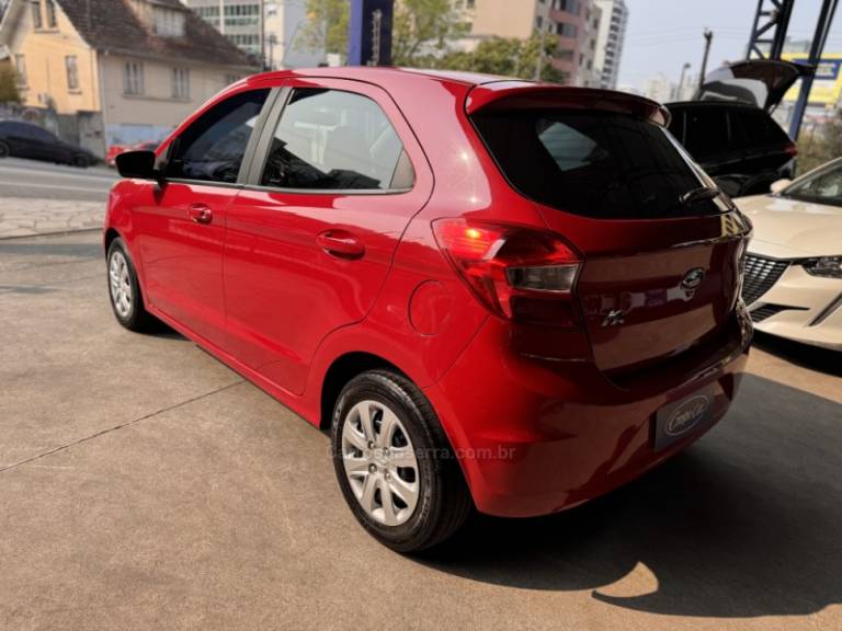 FORD - KA - 2017/2017 - Vermelha - R$ 45.500,00