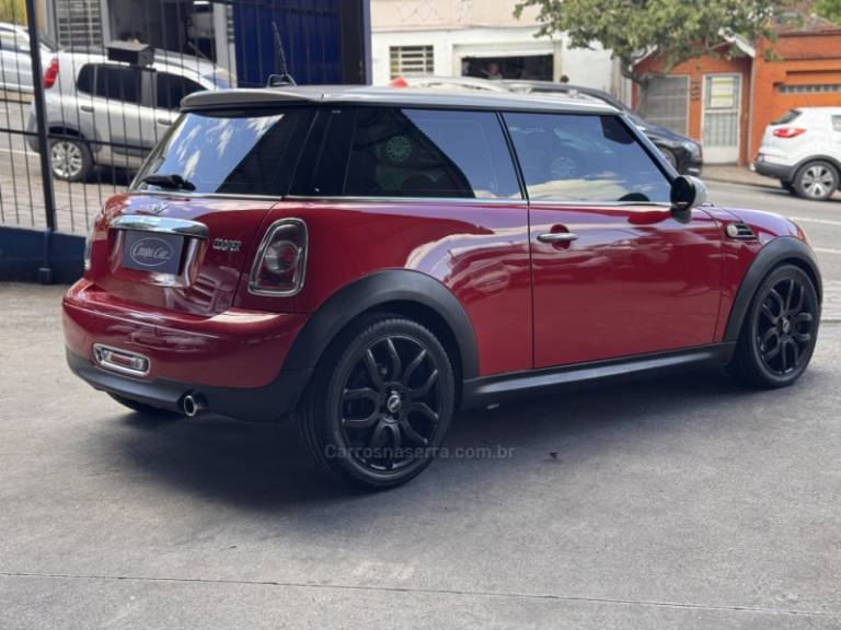 MINI - COOPER - 2011/2011 - Vermelha - R$ 66.900,00