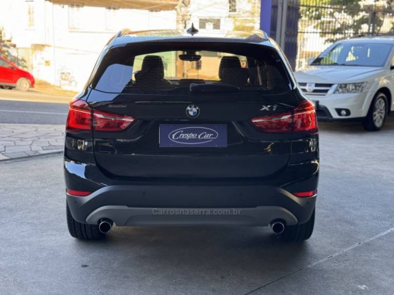 BMW - X1 - 2017/2017 - Preta - R$ 123.900,00