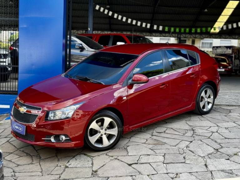 CHEVROLET - CRUZE - 2013/2013 - Vermelha - R$ 57.000,00