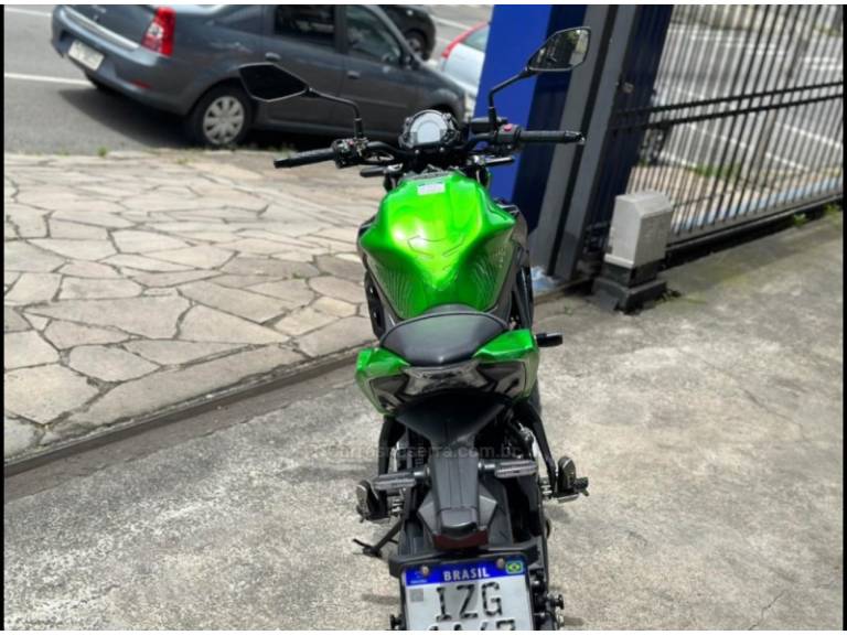 KAWASAKI - Z650 - 2018/2018 - Verde - R$ 32.800,00