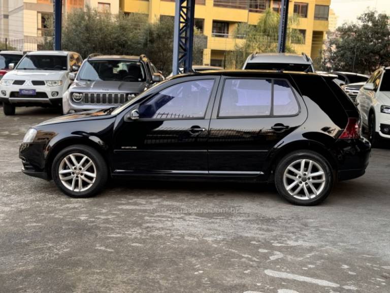 VOLKSWAGEN - GOLF - 2010/2010 - Preta - R$ 43.500,00