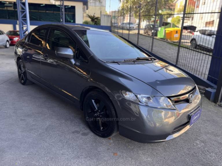 HONDA - CIVIC - 2008/2008 - Cinza - R$ 42.900,00