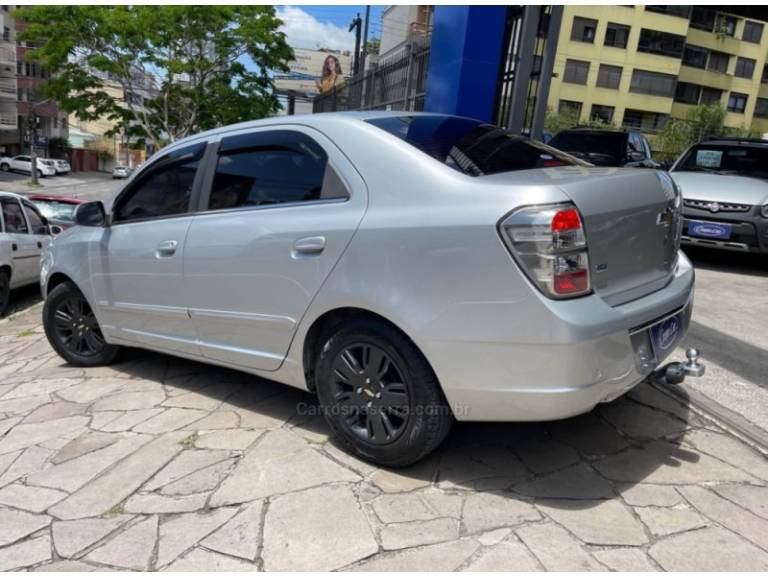 CHEVROLET - COBALT - 2015/2015 - Prata - R$ 45.900,00