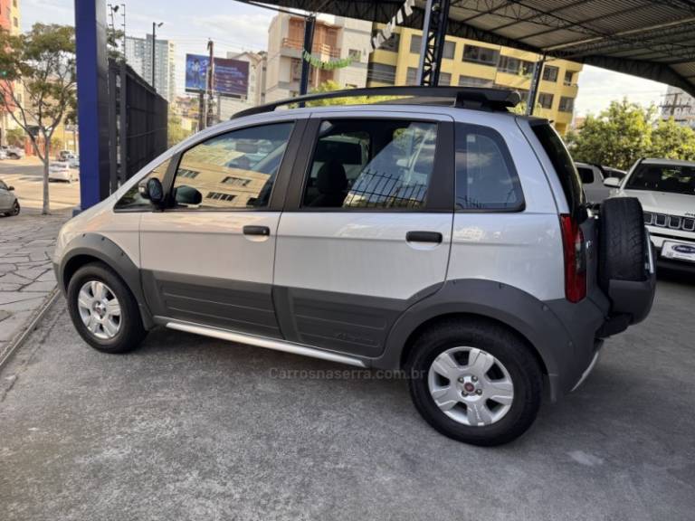 FIAT - IDEA - 2010/2010 - Prata - R$ 30.500,00