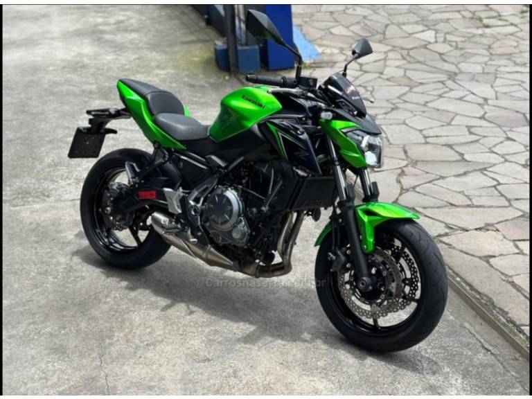 KAWASAKI - Z650 - 2018/2018 - Verde - R$ 32.800,00