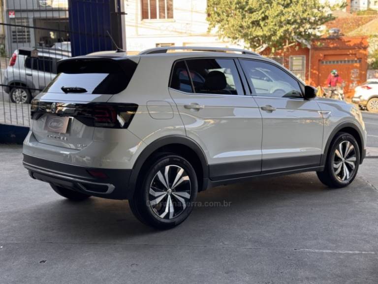 VOLKSWAGEN - T-CROSS - 2021/2021 - Branca - R$ 115.900,00