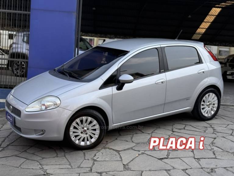 FIAT - PUNTO - 2012/2012 - Prata - R$ 35.900,00