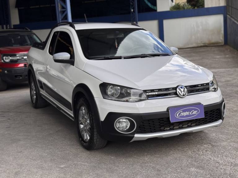 VOLKSWAGEN - SAVEIRO - 2015/2015 - Branca - R$ 64.900,00