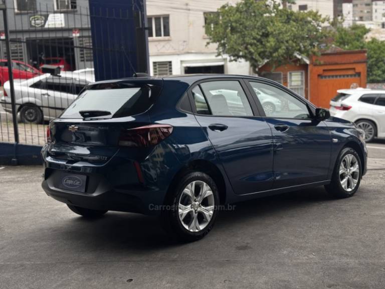 CHEVROLET - ONIX - 2024/2025 - Azul - R$ 107.900,00