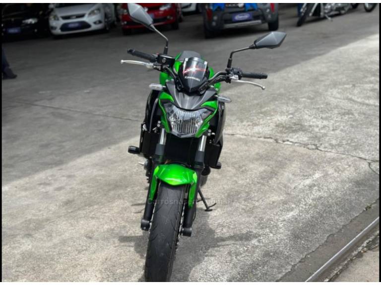 KAWASAKI - Z650 - 2018/2018 - Verde - R$ 32.800,00