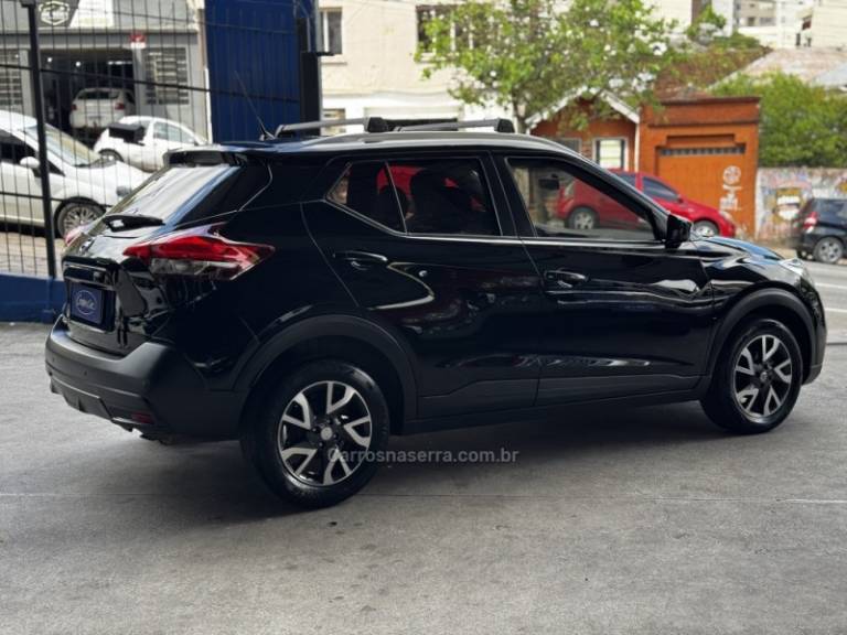 NISSAN - KICKS - 2020/2020 - Preta - R$ 78.500,00