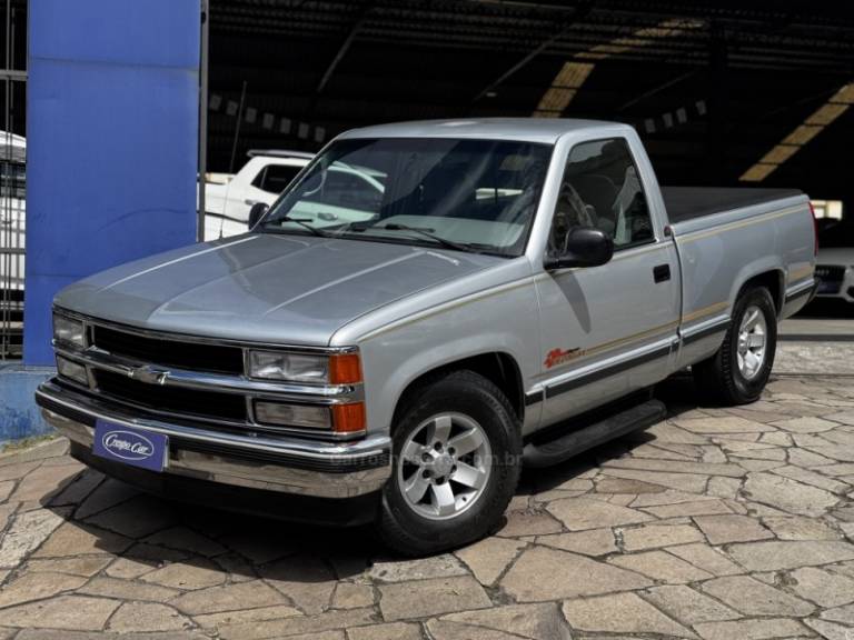 CHEVROLET - SILVERADO - 2000/2000 - Prata - R$ 99.000,00