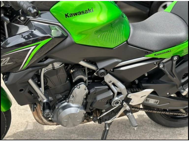 KAWASAKI - Z650 - 2018/2018 - Verde - R$ 32.800,00